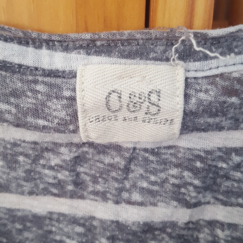 Striped Crop Tee - Picture 3 of 4